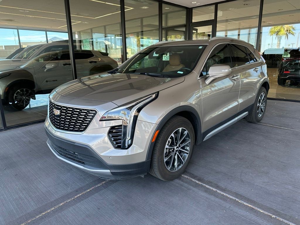 2023 Cadillac XT4 Premium Luxury
