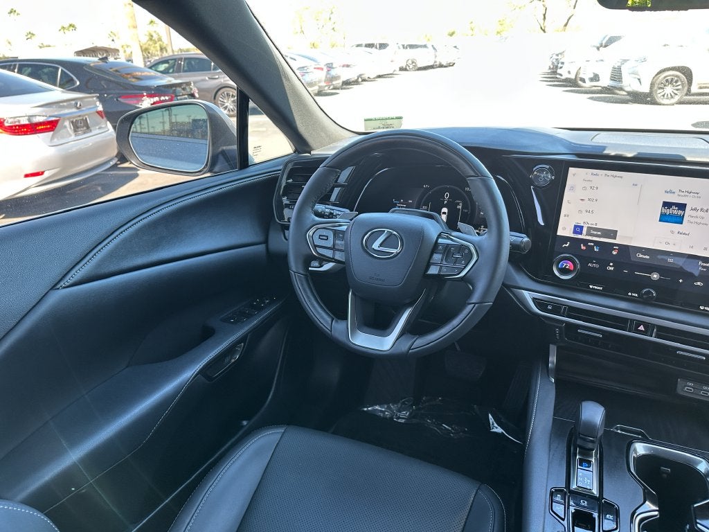 2025 Lexus RX 350h Premium