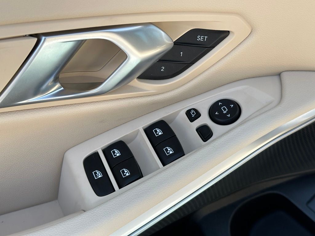 2025 BMW 3 Series 330i