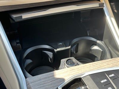 2025 BMW 3 Series 330i