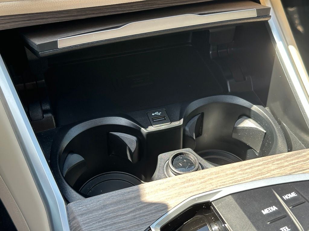 2025 BMW 3 Series 330i