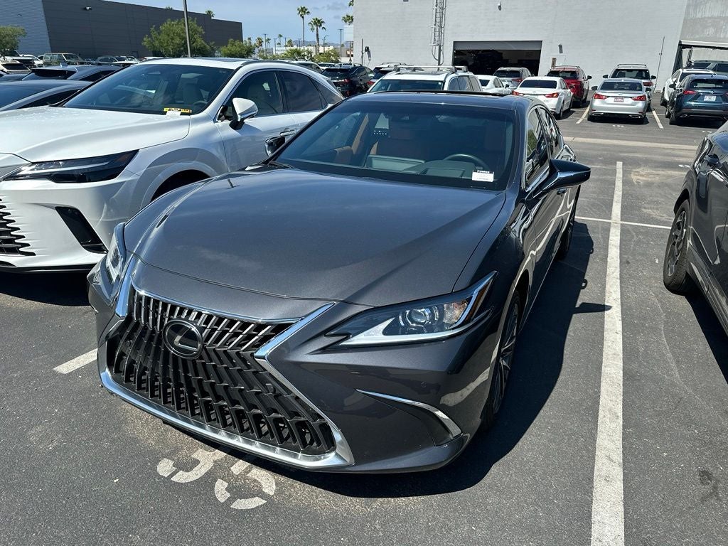 2025 Lexus ES 300h