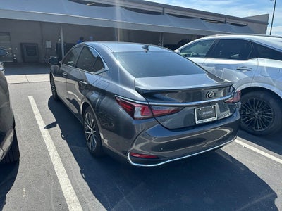 2025 Lexus ES 300h