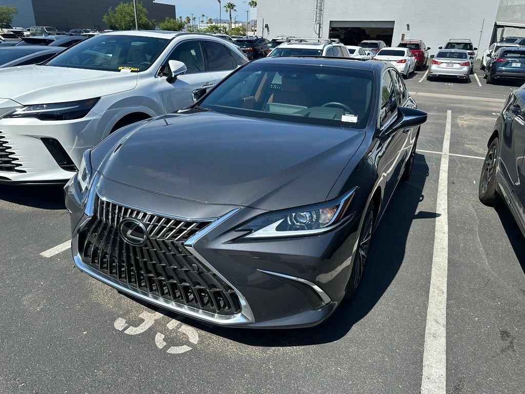2025 Lexus ES 300h