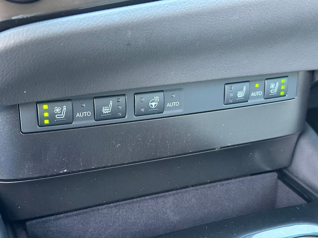 2024 Lexus ES 300h