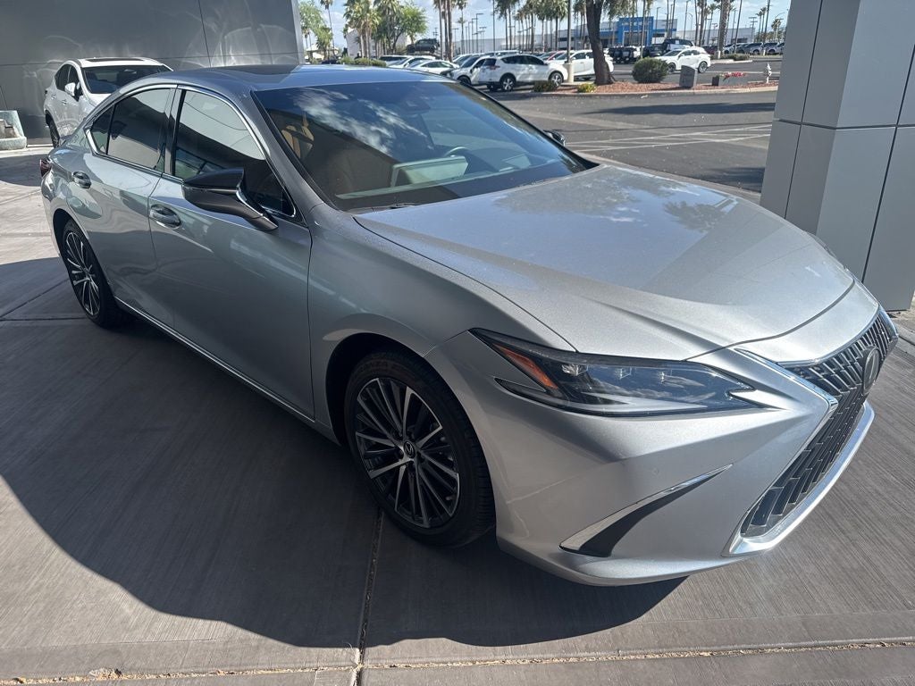 2024 Lexus ES 300h