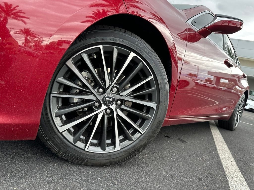 2023 Lexus ES 300h