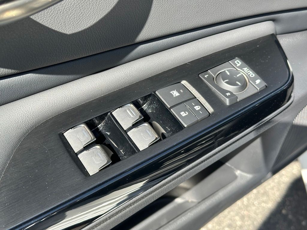 2025 Lexus ES 300h