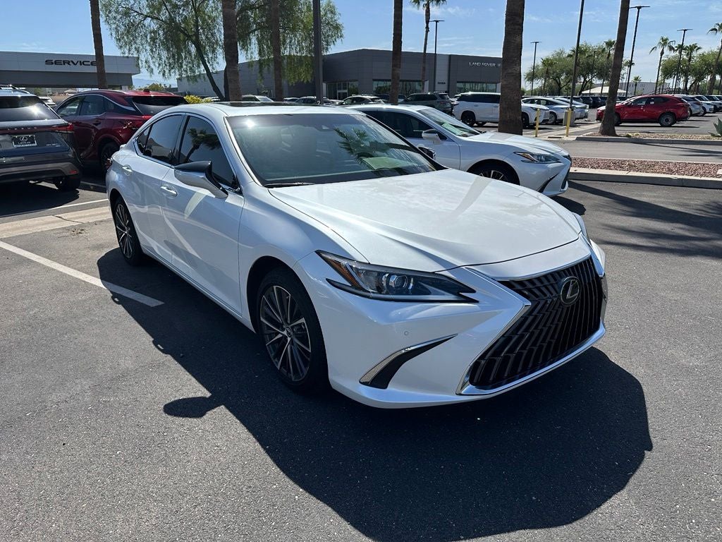 2025 Lexus ES 300h
