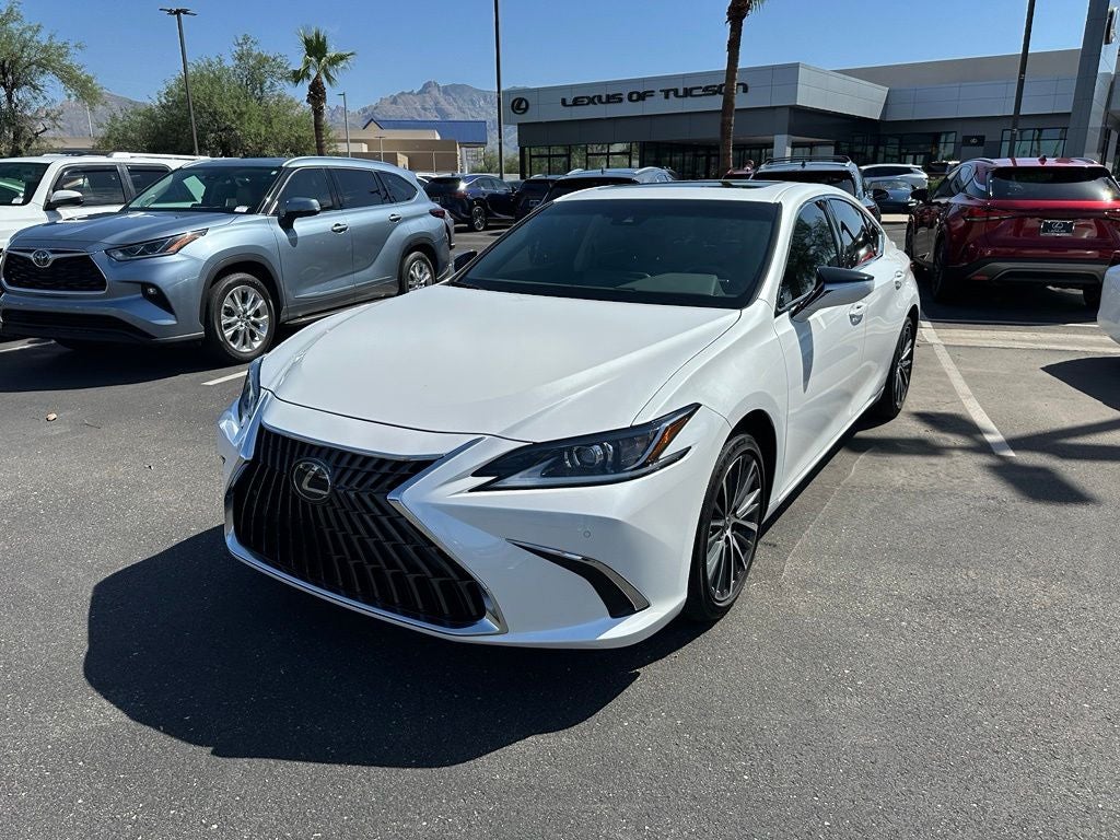2025 Lexus ES 300h