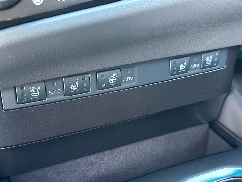2025 Lexus ES 300h