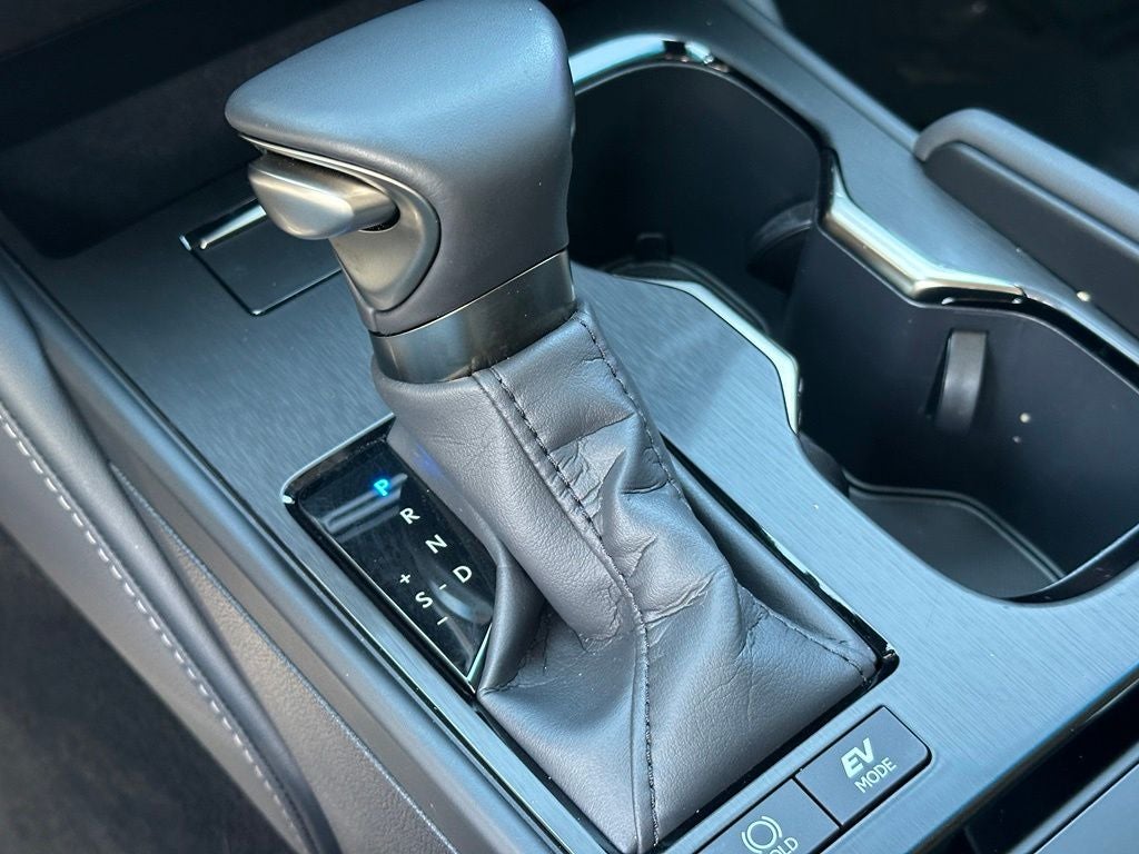 2025 Lexus ES 300h