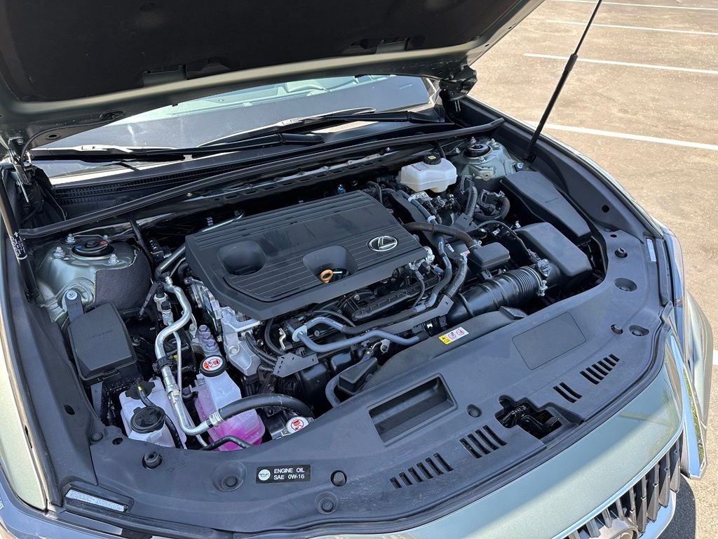 2025 Lexus ES 300h Luxury