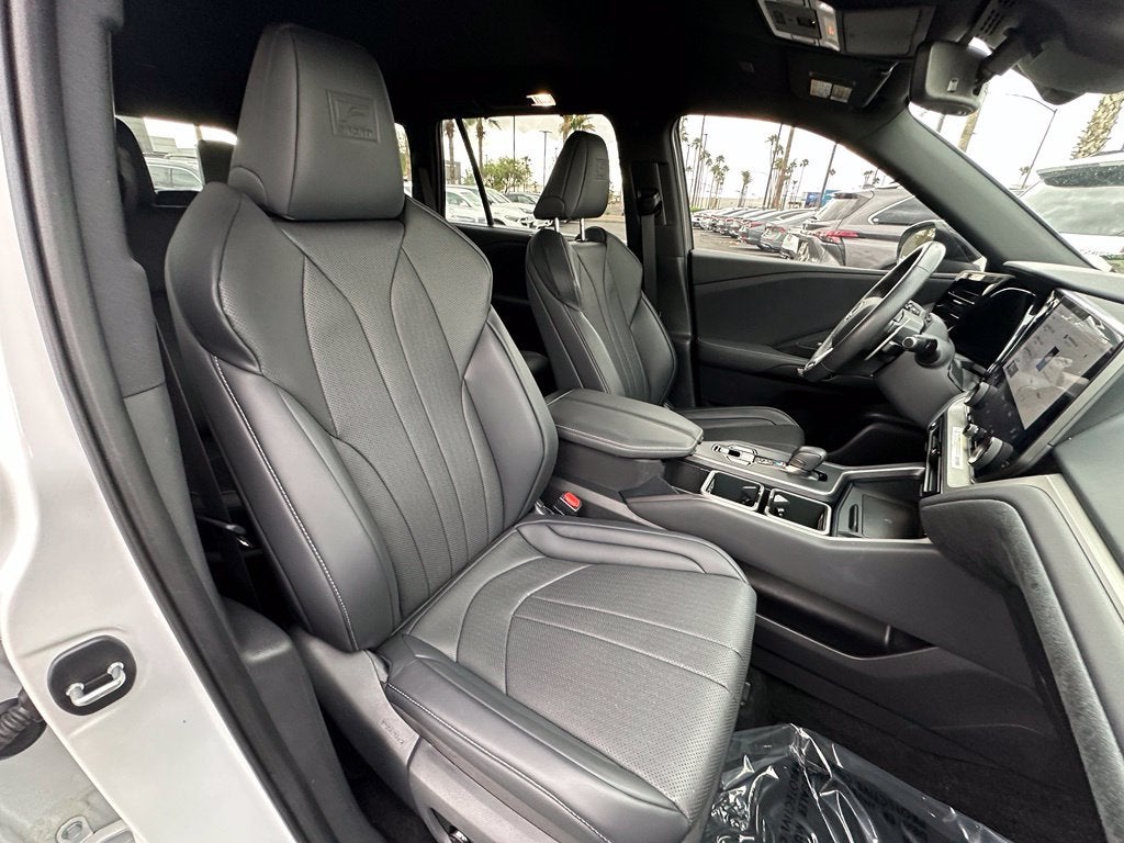 2025 Lexus TX 500h F SPORT Premium