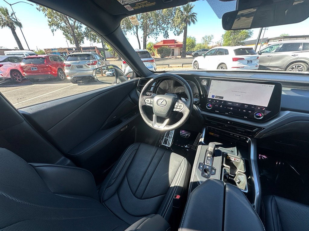 2025 Lexus TX 500h F SPORT Premium