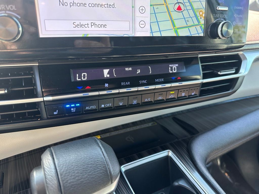 2023 Toyota Sienna Platinum 7 Passenger