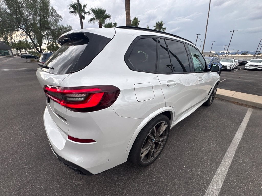 2022 BMW X5 M50i