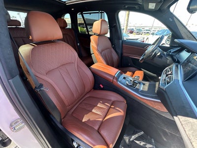 2022 BMW X5 M50i