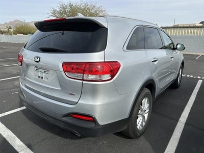 2017 Kia Sorento LX