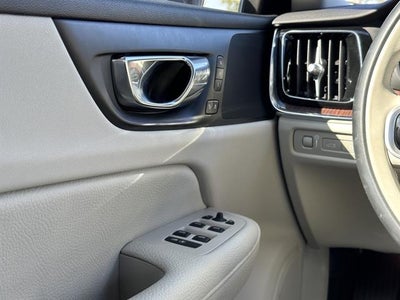 2021 Volvo S60 Recharge eAWD R-Design Exp