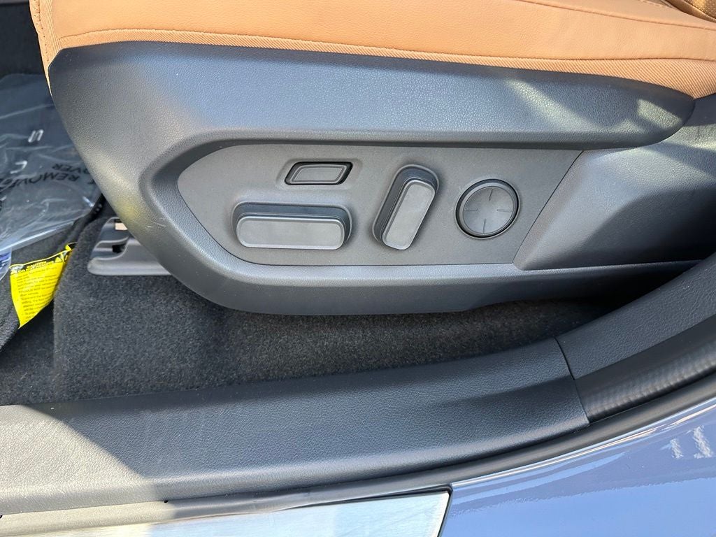 2026 Lexus ES LUXURY