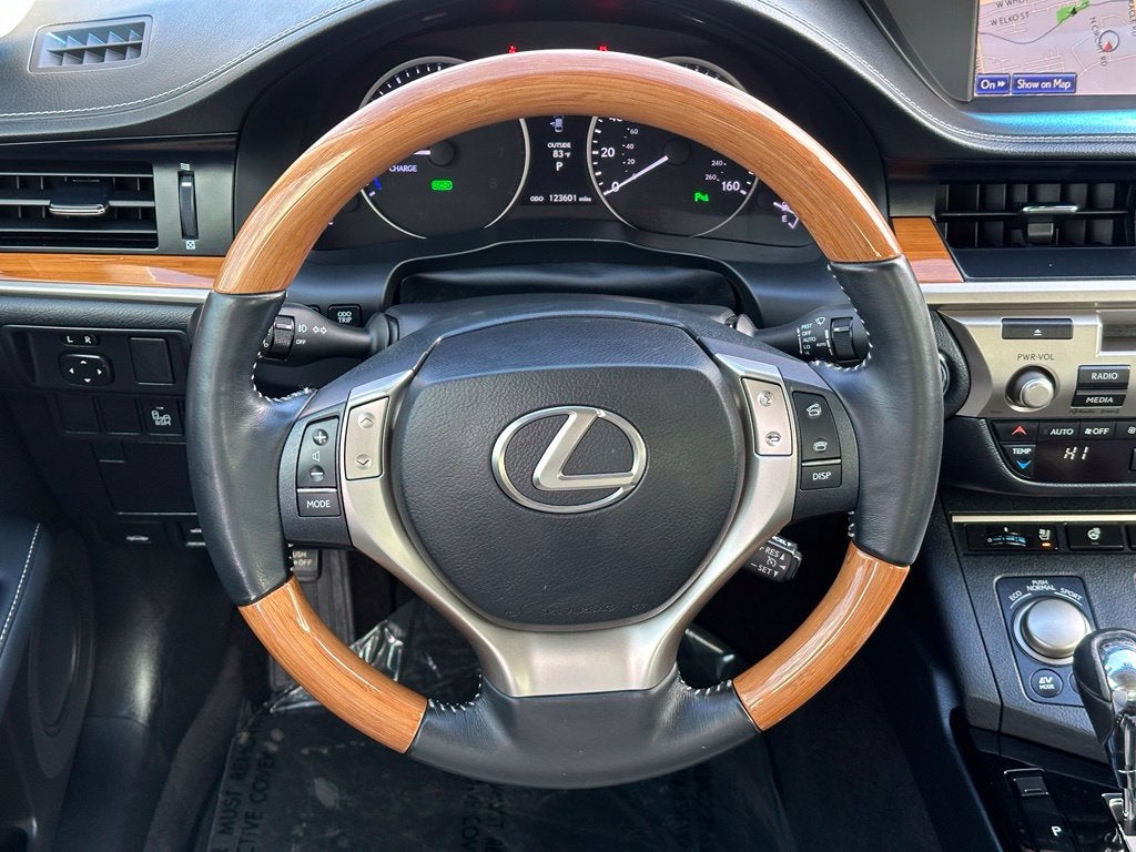 2014 Lexus ES 300h