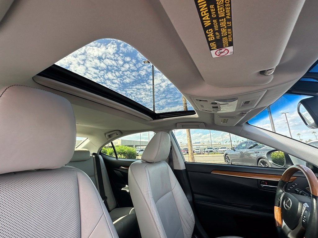 2014 Lexus ES 300h