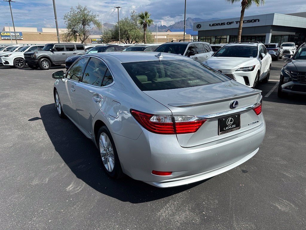 2014 Lexus ES 300h