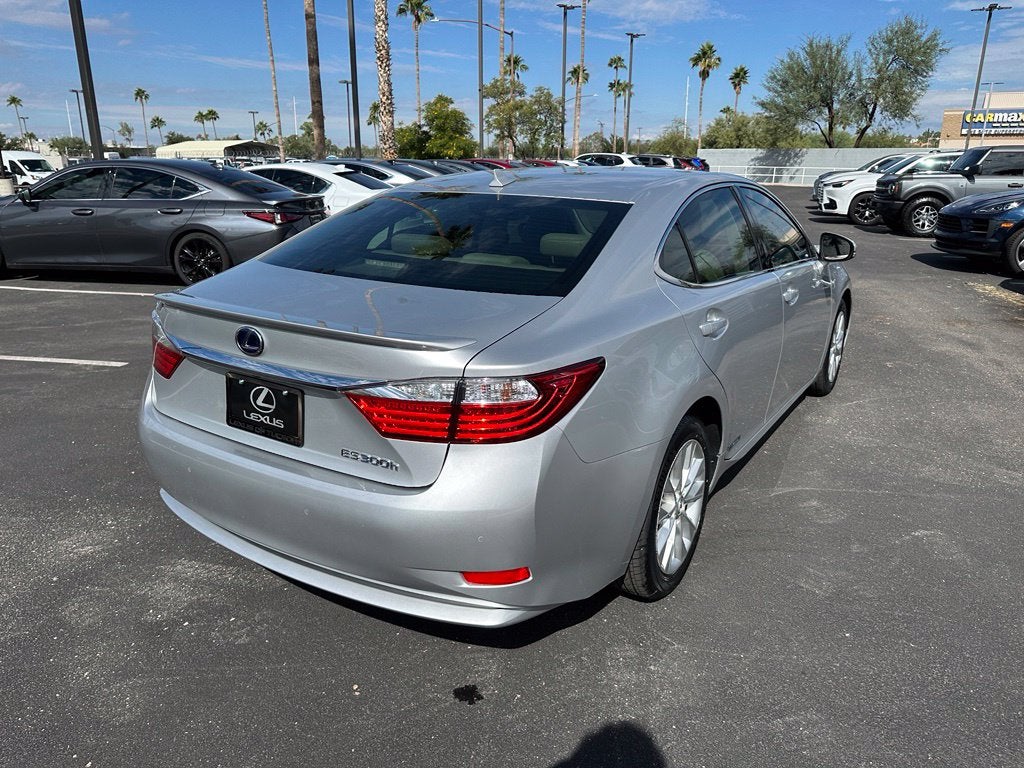 2014 Lexus ES 300h