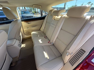 2014 Lexus ES 300h