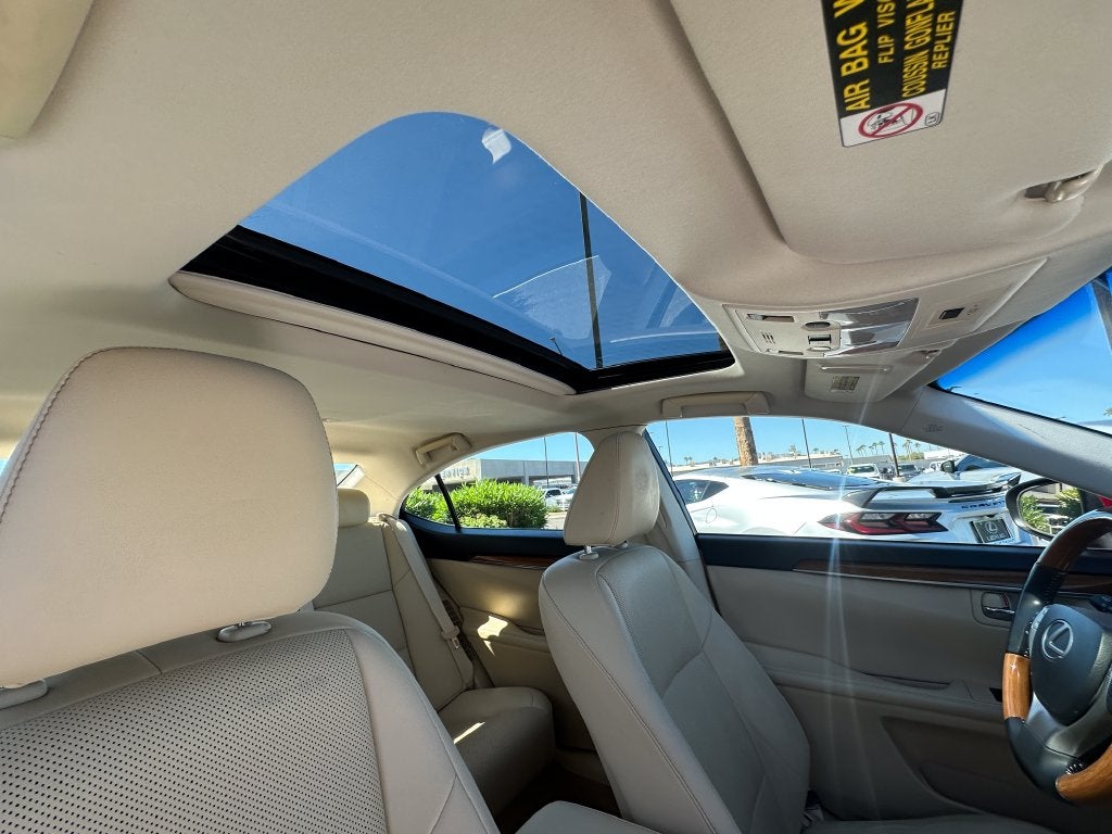 2014 Lexus ES 300h