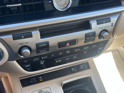 2014 Lexus ES 300h