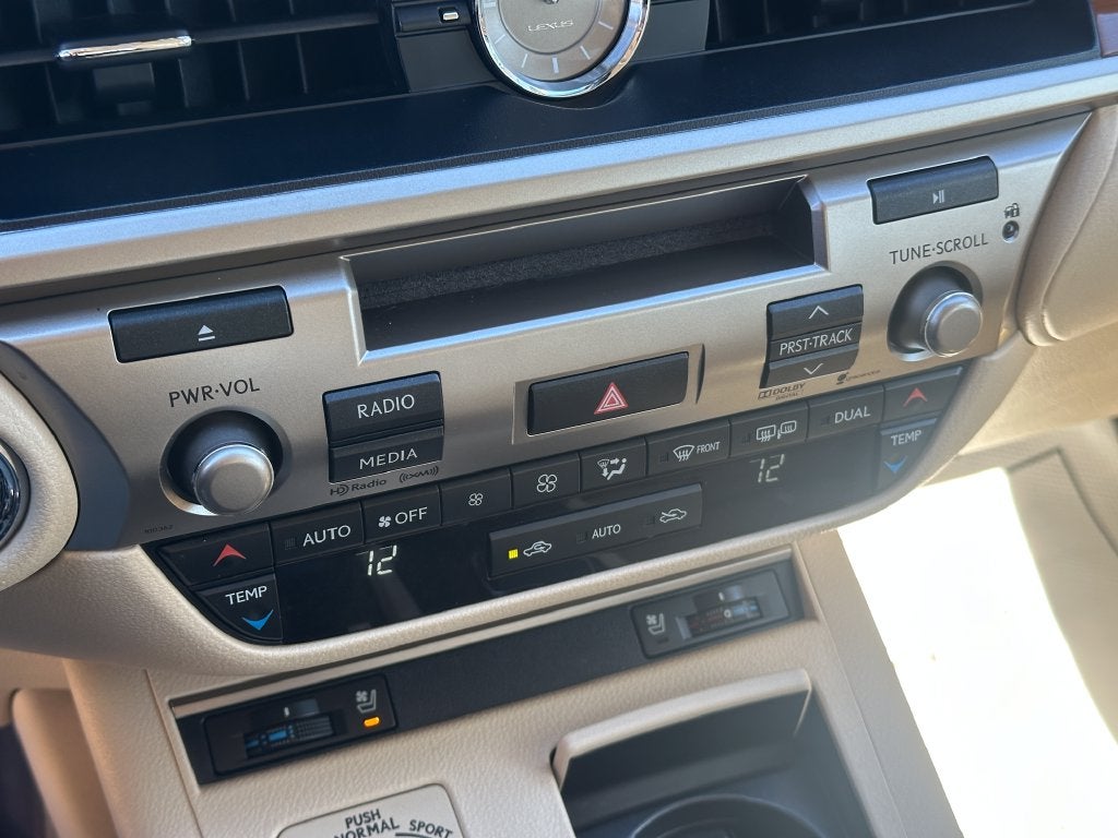 2014 Lexus ES 300h