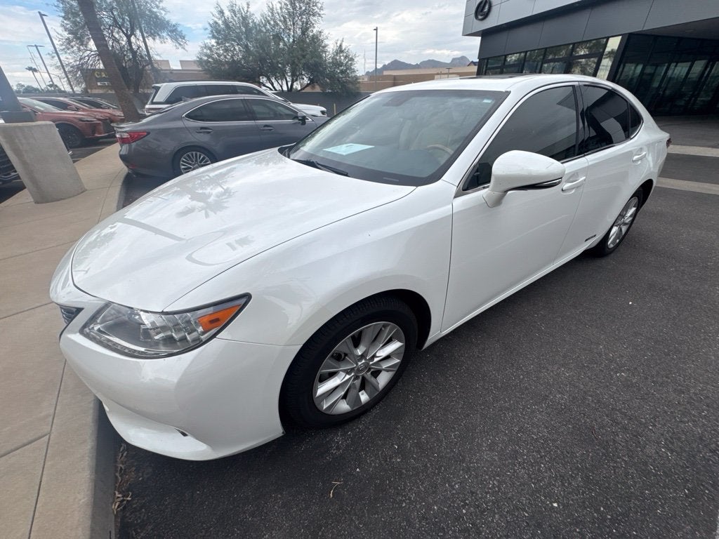 2014 Lexus ES 300h