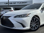 2019 Lexus ES Base