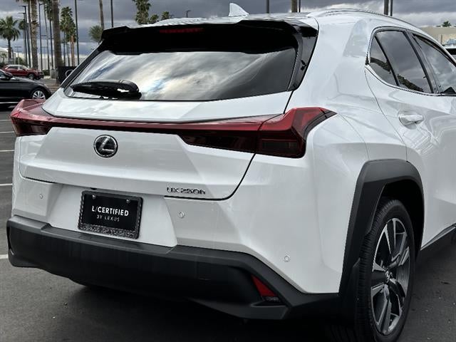 2023 Lexus UX Base