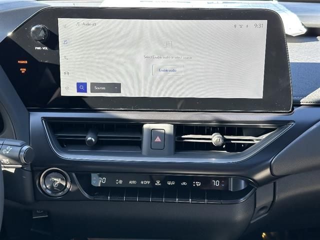 2026 Lexus UX 300h Premium