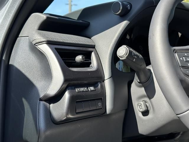 2026 Lexus UX 300h Premium