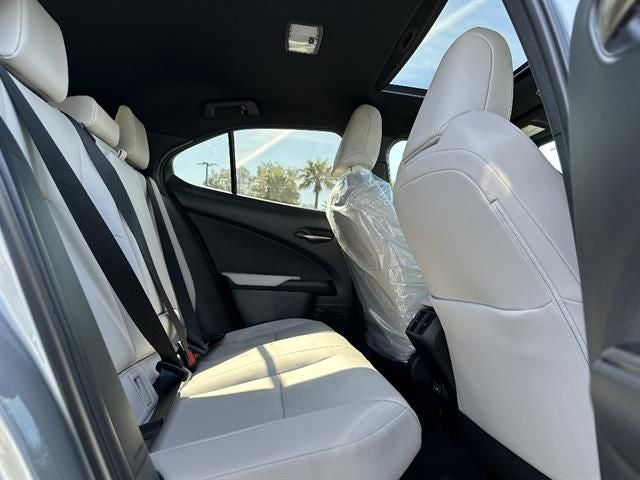 2026 Lexus UX 300h Premium