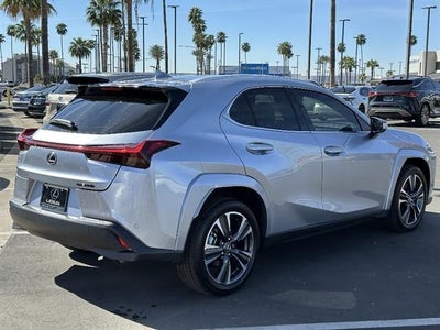 2026 Lexus UX 300h Premium