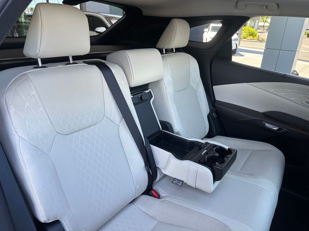 2026 Lexus RX 450h+ Luxury