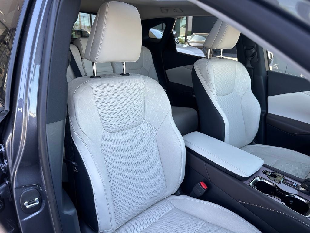 2026 Lexus RX 450h+ Luxury