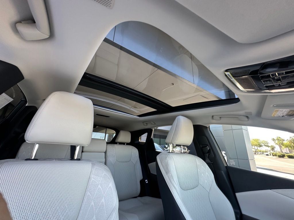 2026 Lexus RX 450h+ Luxury
