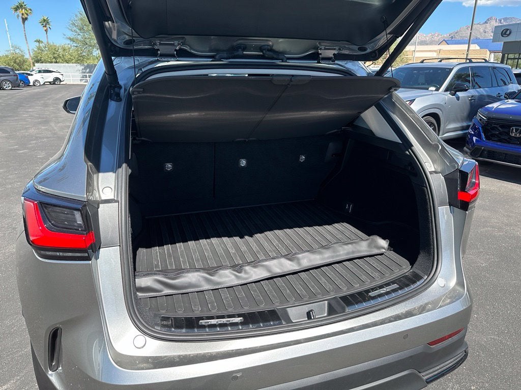 2025 Lexus NX 350h Premium