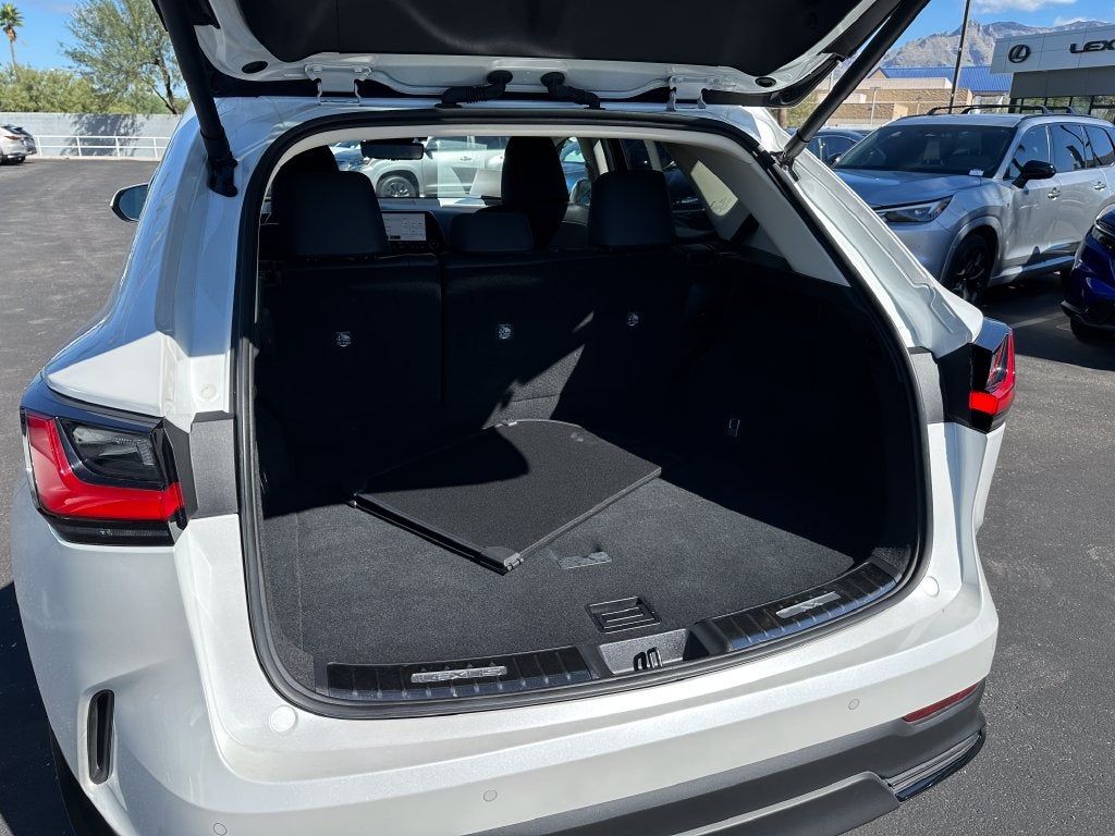 2024 Lexus NX 350h Premium