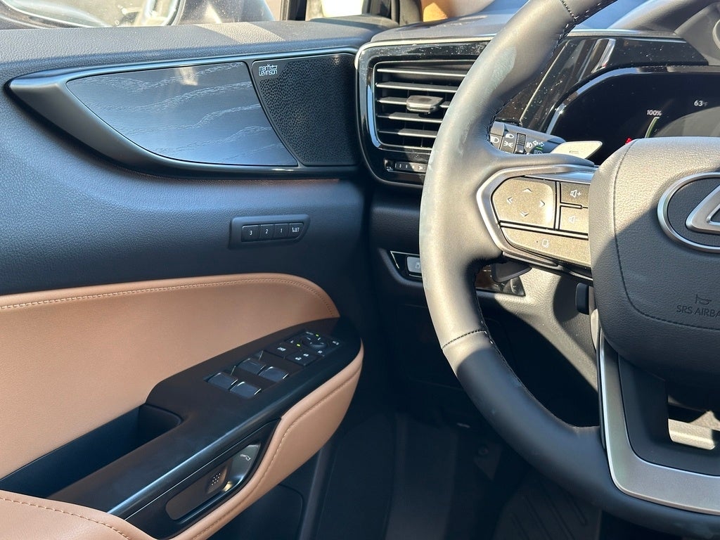 2026 Lexus NX NX 450h+ Luxury