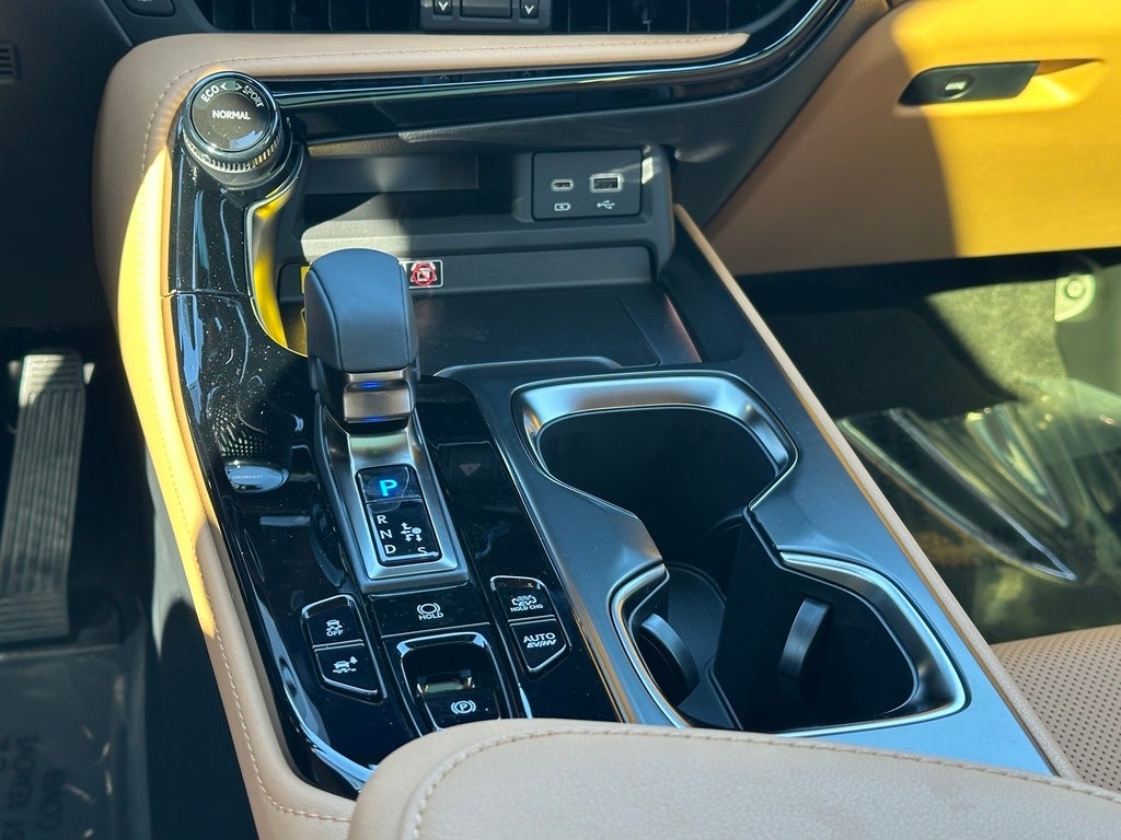 2026 Lexus NX NX 450h+ Luxury