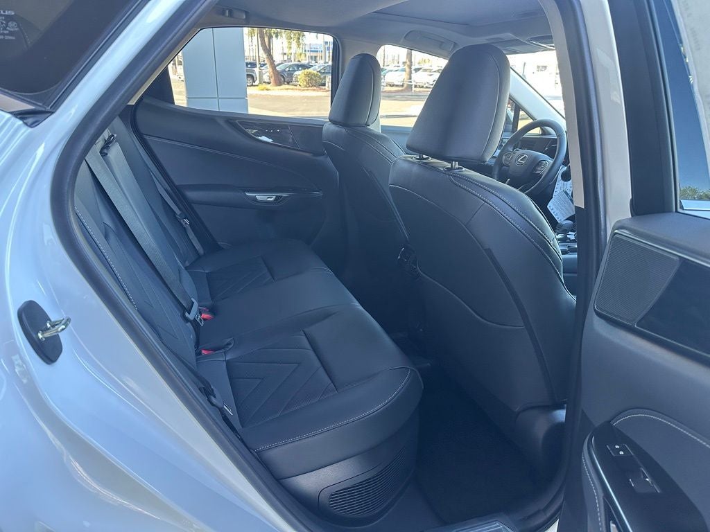 2026 Lexus NX 450h+ Premium