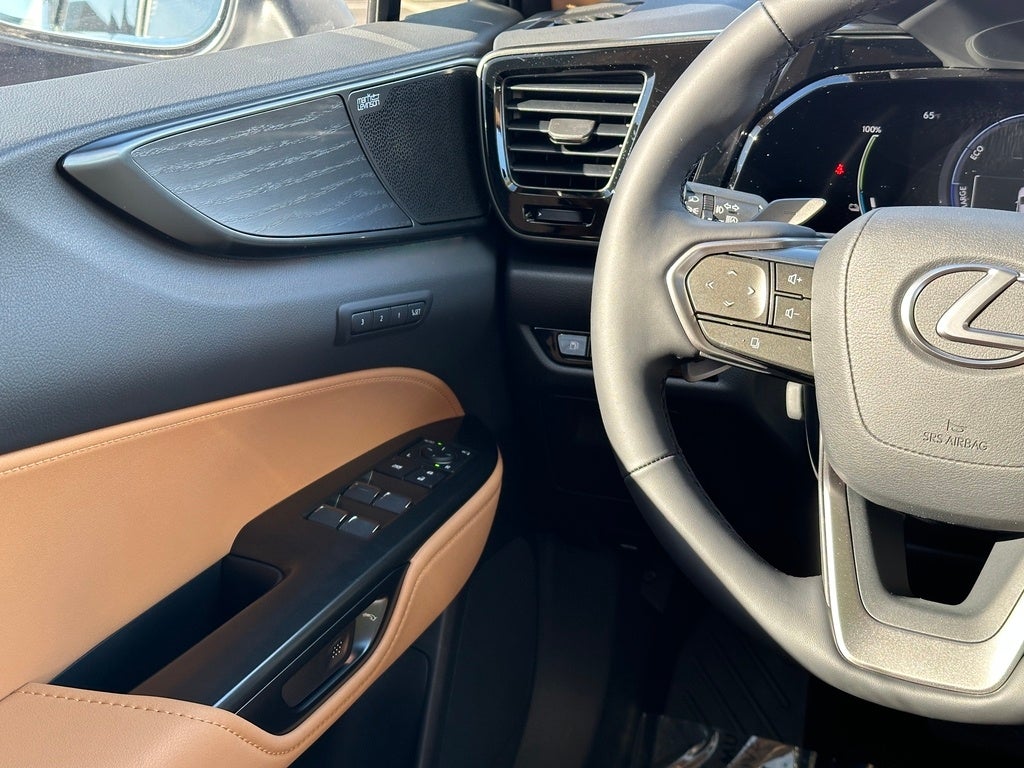 2026 Lexus NX NX 450h+ Luxury