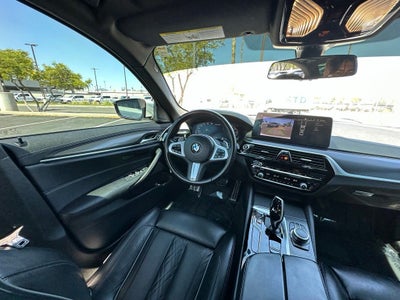 2022 BMW 5 Series M550i xDrive